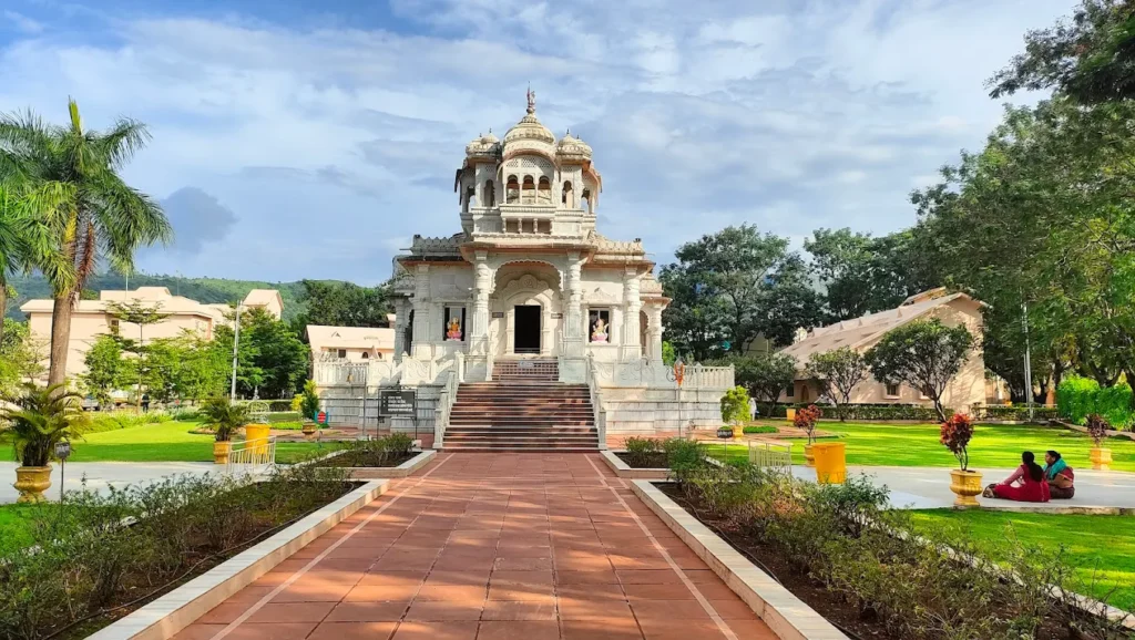 gajanan-maharaj-sansthan-temple