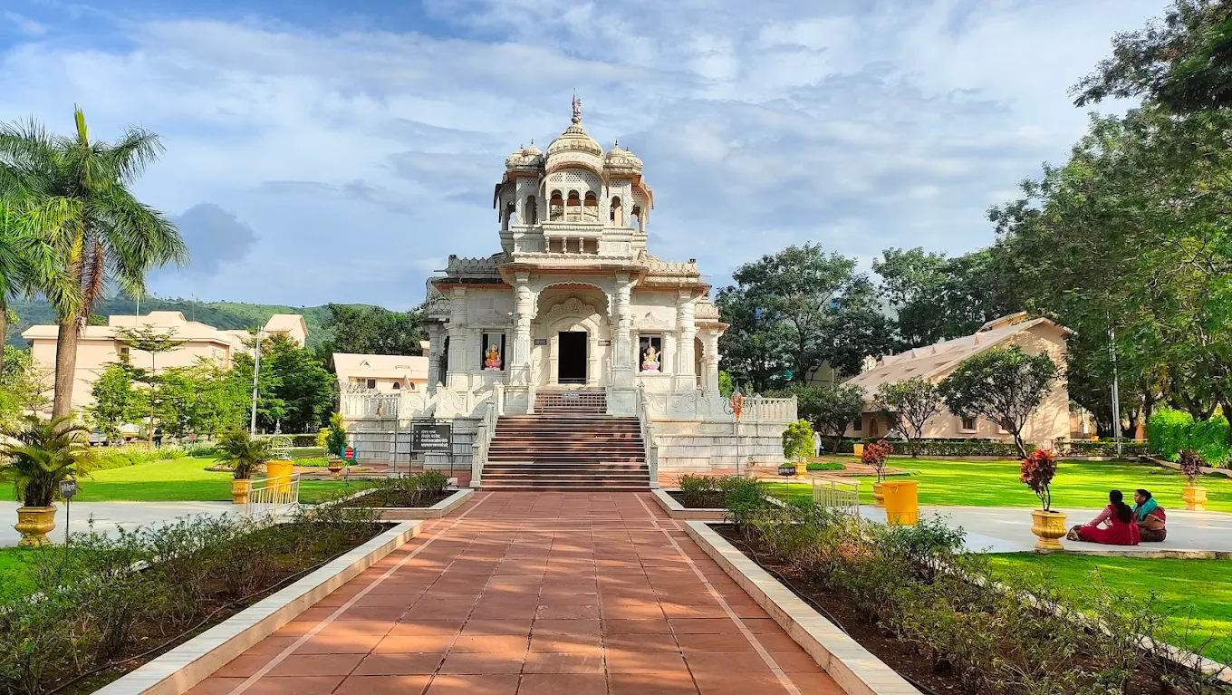 gajanan-maharaj-sansthan-temple